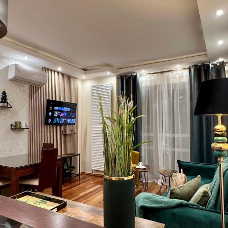 شقة وارسو  في Platinum Tower Green Star Apart المظهر الخارجي الصورة