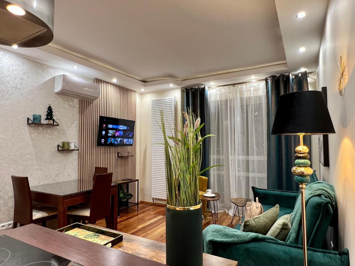 شقة وارسو  في Platinum Tower Green Star Apart المظهر الخارجي الصورة