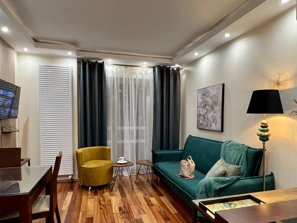 شقة وارسو  في Platinum Tower Green Star Apart المظهر الخارجي الصورة
