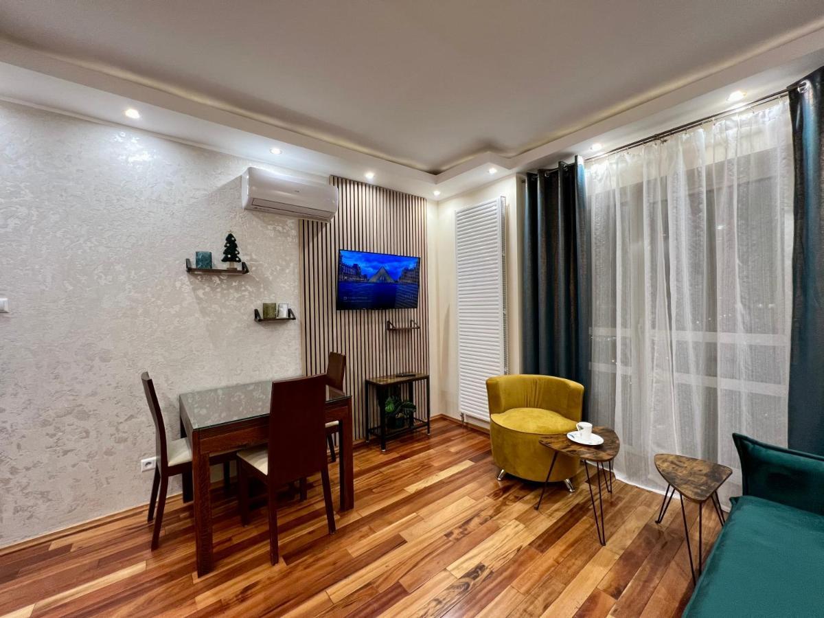 شقة وارسو  في Platinum Tower Green Star Apart المظهر الخارجي الصورة
